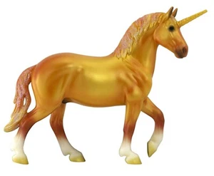 Breyer Classic Solaris Unicorn #62214 - Foto 1 di 1