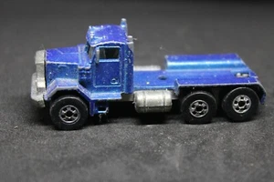 Hot Wheels 1979 - Peterbuilt Cab Blue - Malaysia - Picture 1 of 5