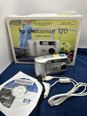 HP PhotoSmart 120 1.0MP Digital Camera - Silver - Image 1 of 4