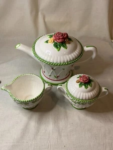 2001 Royal Albert Old Country Roses- Seasons of Colour Teapot/Creamer/Sugar - Picture 1 of 6