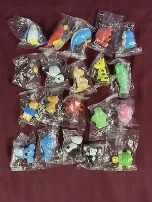 Lot Of (20) Miniature Assorted Rubber Animal Figurines Kids Toy Collectible