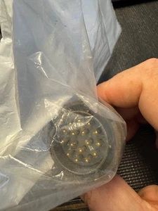 Circular Connector, KPT Series, MIL-DTL-26482 Series I,Straight Plug, 16 Contact - Picture 1 of 5