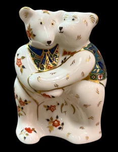 Precioso pisapapeles de porcelana Royal Crown Derby 2001 Bear Hug MM1 sin caja SU781 - Imagen 1 de 21