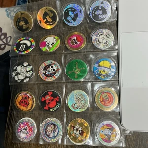 Pogs * PURE POISON * 23er Set * Blätter enthalten * schönes Set * 1994-95 - Bild 1 von 2