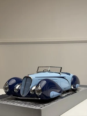 1937 Delahaye Type 135-M Cabriolet (Two-Tone Blue) [MINICHAMPS] 1/18 scale - Image 1 of 4