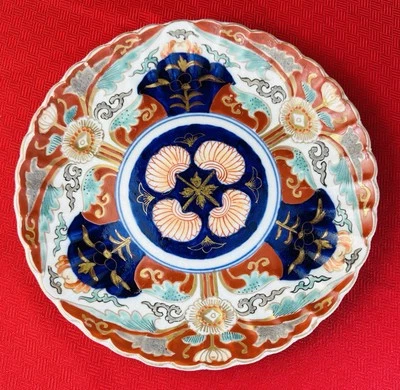 Antiguo plato japonés de porcelana Imari Ware audaz azul cobalto - rojo hierro - marcado Foto 1 de 4