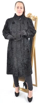 US5182 CASACO DE PELE DE CORDEIRO PERSA SWAKARA REAL TAMANHO L COMPRIMENTO TOTAL - LAREIRA PERSA - Imagem 1 de 4