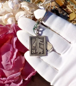 ALTER SCHLÜSSELANHÄNGER mit einer Silbermarke, alter Lagerbestand dieses Schmuckstücks! - Bild 1 von 7