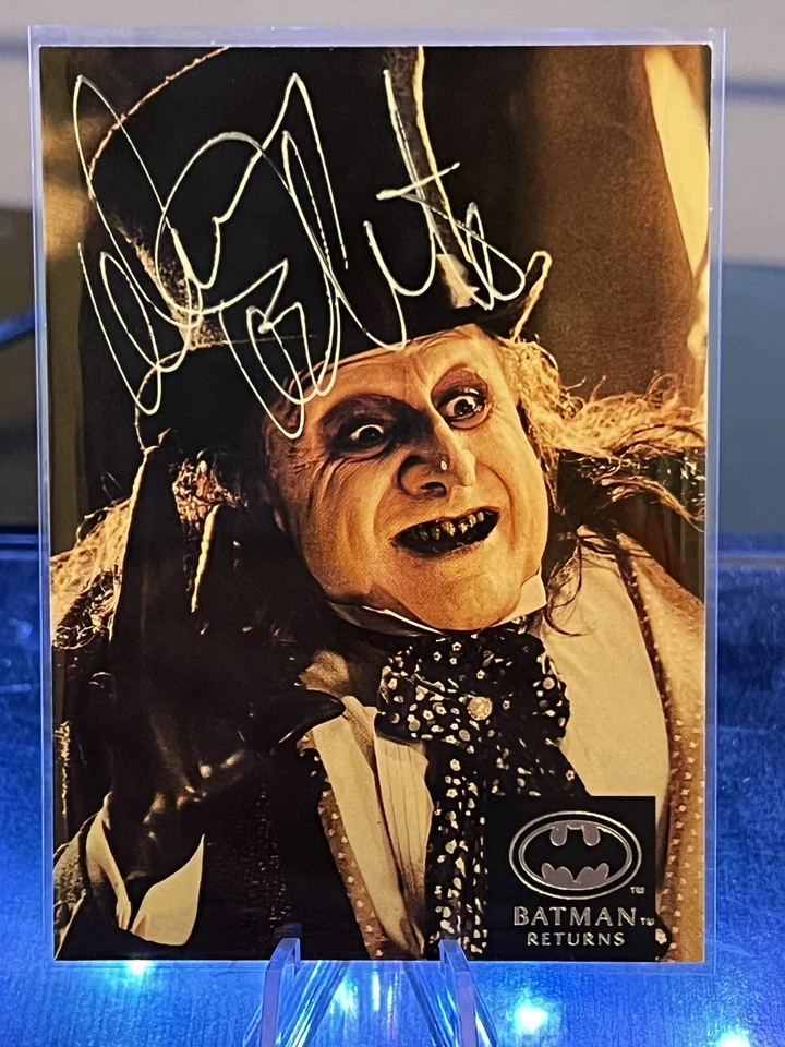 TOPPS STADIUM CLUB BATMAN RETURNS DANNY DeVITO as THE PENGUIN - Image 1 of 2