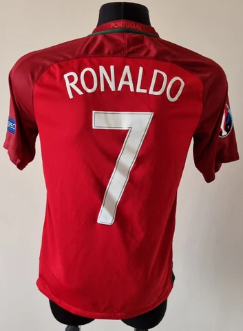 Portugal 2016 - 2018 Home football Nike shirt #7 Ronaldo size Medium Cover