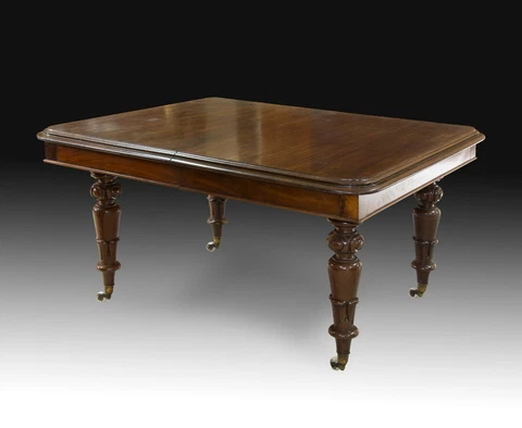 Extensible table. Mahogany, metal. England, 19th century Cover