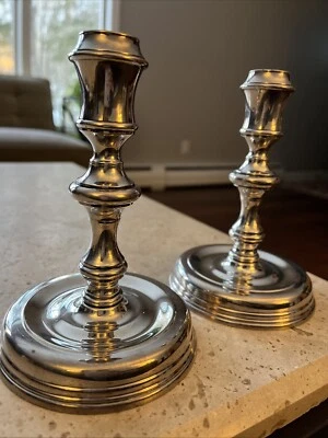 "Par de candelabros Lunt Plateados 6"" pesados" Foto 1 de 4