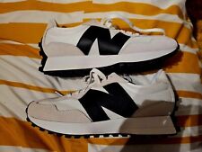 New Balance 327 trainers in white and black