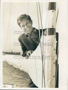 1964 Press Photo Trans Atlantic Sailor Olivier Stern Veyrin 1960s - Picture 1 of 2