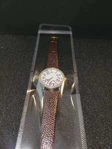 Stilvolle silberfarbene rosa Ziffern braune Lederuhr mit neuem Akku - Bild 1 von 4