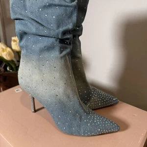 THALIA SODI Womens Blue Denim Raquell Pointed Toe Stiletto Slouch Boot Size 9.5 - Picture 1 of 7
