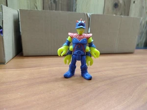 Fisher Price Imaginext Blind Bag Series 6 Alien 4 Arms Action Figure 3 1/4" - Picture 1 of 4