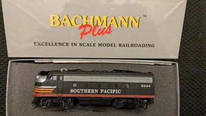 Bachmann Plus EMD F7A Southern Pacific Black Widow 6444 11231, nuevo en caja - Imagen 1 de 7