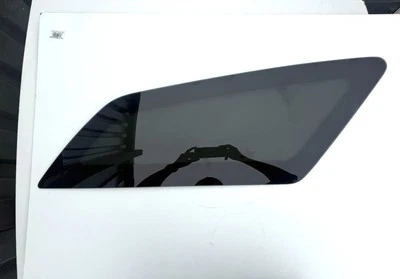Fits 2005-2008 Dodge Magnum 4Door Passenger Right Side Quarter Glass Window - Image 1 of 4