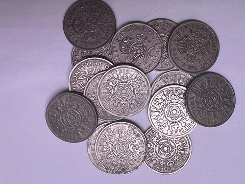 1947-67 British Two Shillings "Elizabeth ll" Coins (1 coin) Cover