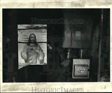 1983 Press Photo Image of Christ on Calendar at Blacksmith Shop - nox51443