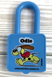 Vintage Kellogg's Odie Prize Lock Toy Blue Plastic Twisting Lock 1.5" x 3" - Picture 1 of 2