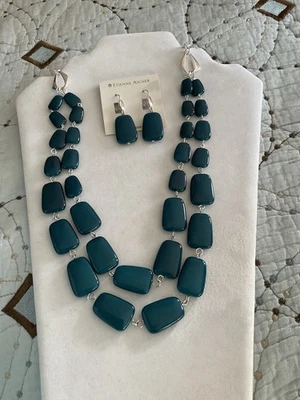 AIGNER 31 英寸双绞深绿色绿松石石项链和耳环 全新 — 第 1/4 张图片