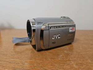JVC Everio GZ-MG630SEK Handheld High Definition HDD Camcorder Silver Tested - Picture 1 of 9