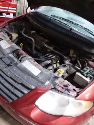 Consola piso delantero compatible con caravana 04-06 1968153 Foto 1 de 4