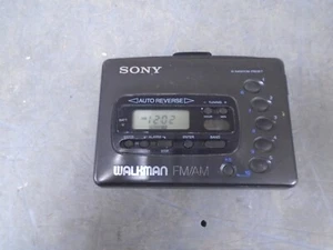 Vintage Sony Walkman FM/AM Radio Cassette Player WM-FX401 - Picture 1 of 5