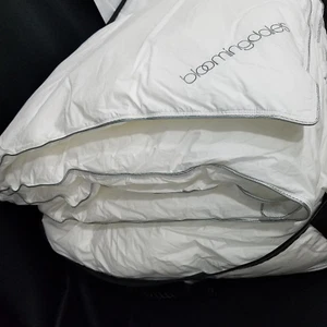 Bloomingdales My Luxe DOWN ALTERNATIVE COMFORTER FULL QUEEN COTTON BATISTE MEDIU - Picture 1 of 5