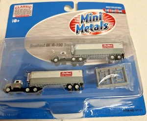 Metal Works Mini Metals 2 Sealtest IH-R-190 Tractor/32'Aero-Van in N 1:160 - Picture 1 of 9