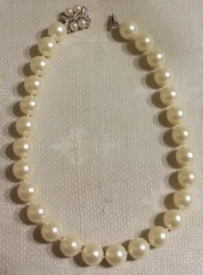 Vintage Marvella ST Metal Jeweled Clasp Faux Pearl Bead 15" Necklace - Image 1 of 4
