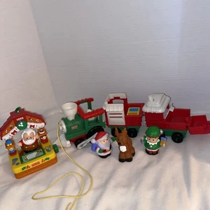 Vintage 1999 Fisher Price Little People Musical Christmas Train & 1999 Ornament - Picture 1 of 15