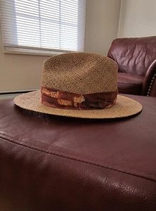 COUNTRY GENTLEMAN Brand Straw Honey MEDIUM Hat FEDORA w/ Wide OCHRE-Rust Band - Picture 1 of 7