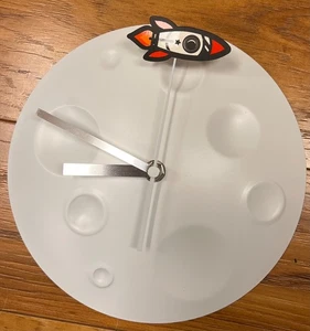 NEW Metal Rocket Moon Clock SuckUK - Picture 1 of 5