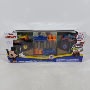 Disney Junior Mickey 18-teiliges Offroad Monstertruck Spielset - Bild 1 von 8
