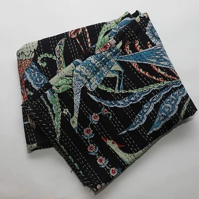 Colcha Kantha con estampado de bloques de mano de pavo real con estampado de pájaros y colcha india Foto 1 de 3