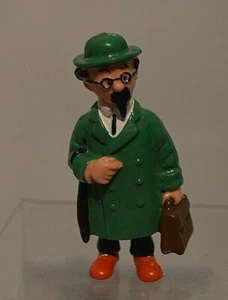 FIGURINE TINTIN TOURNESOL LIVRE BD TINTIN MILOU REPORTER HERGE LA CASTAFIORE - Foto 1 di 3