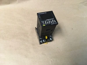 Omron Counter H7CX-R11 Tachometer; P2CF-11 Relay Socket (KB) - Picture 1 of 7
