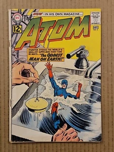 The Atom #2 Gil Kane and Murphy Anderson Cover DC 1962 sehr guter Zustand - Bild 1 von 4