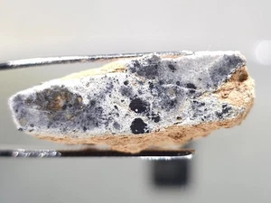 NWA 16520, Lunar (frag. breccia), 4,32 g, cara pulida meteorito, muestra enterrada - Imagen 1 de 12
