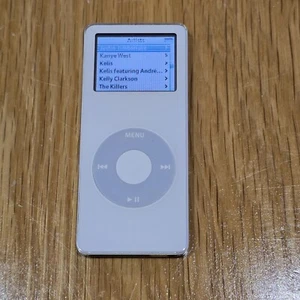 Apple iPod Nano A1137 1st Generation 2GB (Faulty Screen) - Parts Only - Free P&P - Picture 1 of 6