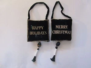 HAPPY HOLIDAY, MARRY CHRISTMAS Vintage Christmas Doorknob Hanger  - Picture 1 of 2