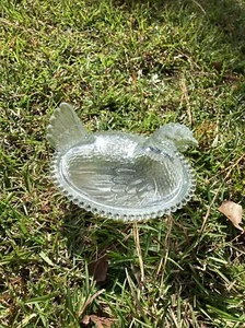 Plato de caramelo cubierto nido de gallina de pollo vidrio transparente Indiana de colección - Imagen 1 de 7