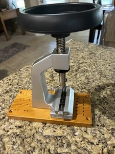 5700 YUYTE bench watch case opener, watchcase back enclosure wristwatch tool - Picture 1 of 5