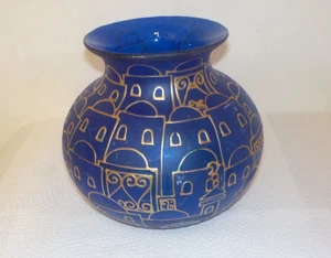 Vaso vintage in vetro arabo blu cobalto, dipinto a mano con accento oro - Foto 1 di 5