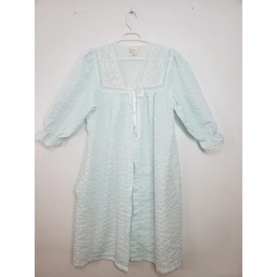 (M5) VTG Sears Carriage Court Women's Sleepwear Size M Floral Embroidered Gown - Image 1 of 4