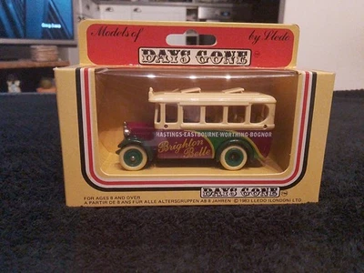 Lledo Days Gone 1935 Dennis Bus with Figures and Brighton Belle Boxed - Image 1 of 2