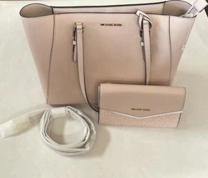 Michael Kors Charlotte Large Leather 3-in-1 Tote Crossbody Blush Pink - Bild 1 von 10